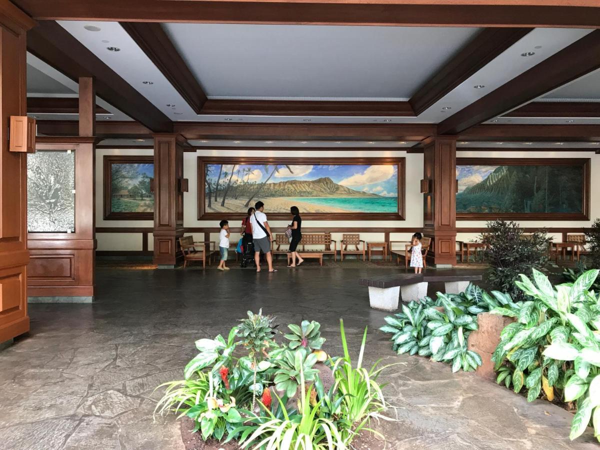 Апартаменти Waikiki Banyan Гонолулу Екстер'єр фото